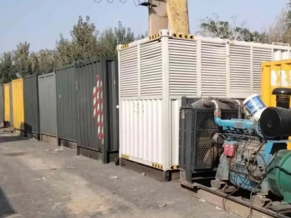 清涧200KW柴油发电机机组每小时油耗是多少?